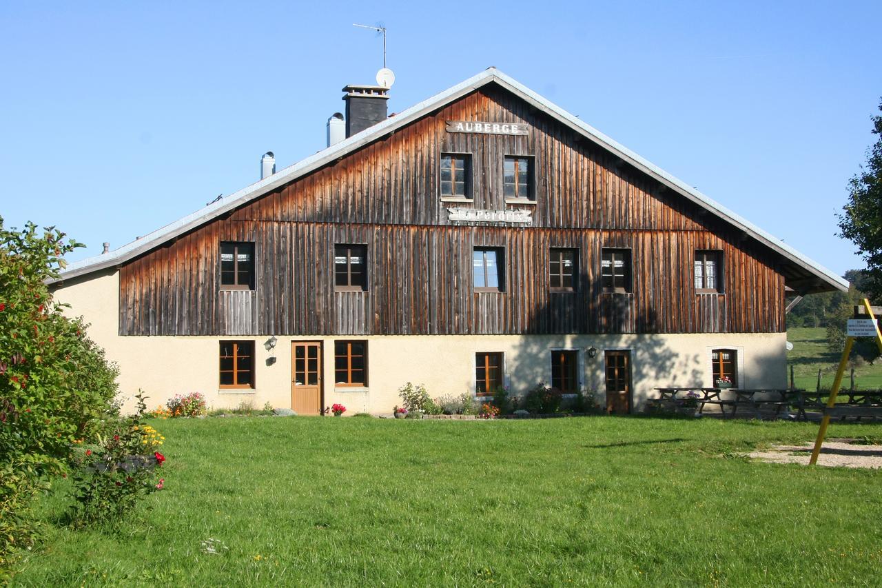 Auberge De La Perdrix Hauterive-la-Fresse Екстериор снимка