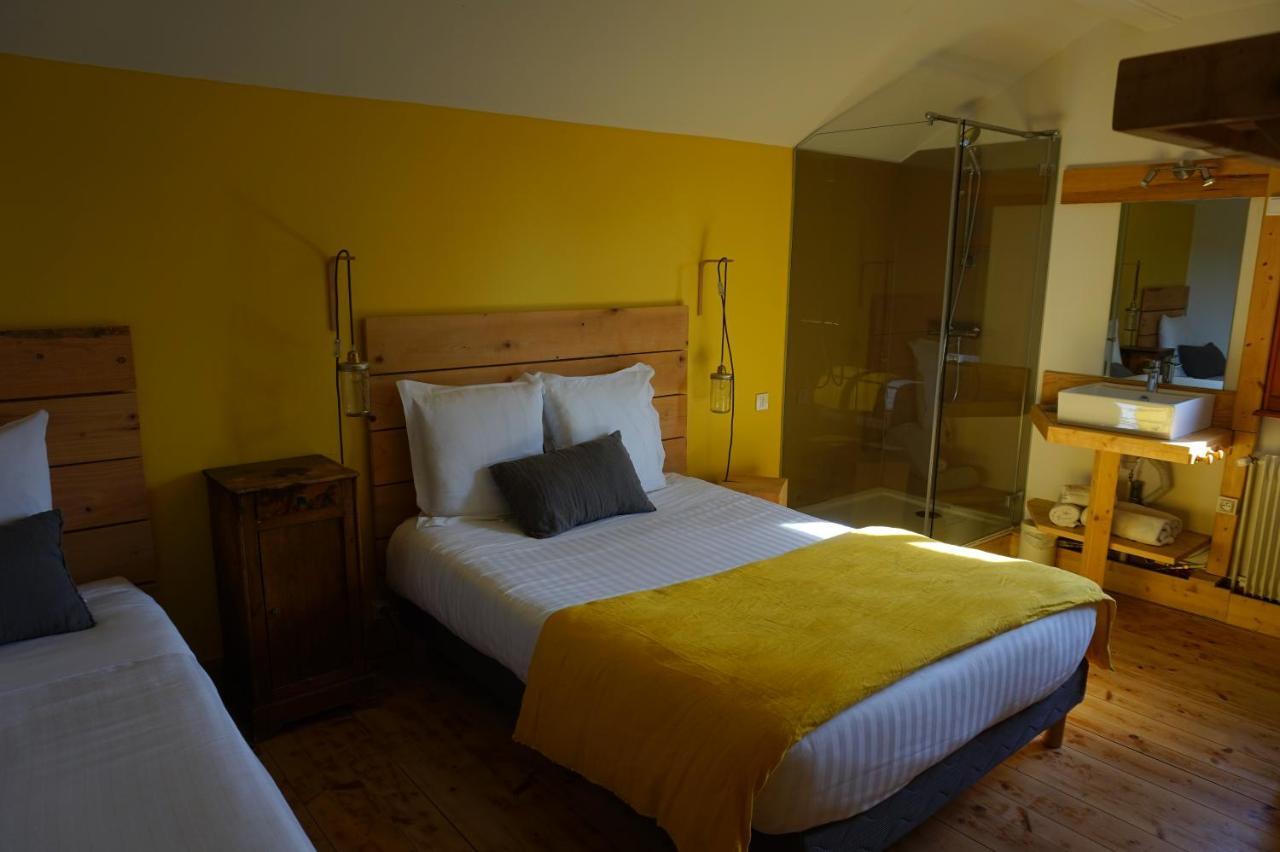 Auberge De La Perdrix Hauterive-la-Fresse Екстериор снимка