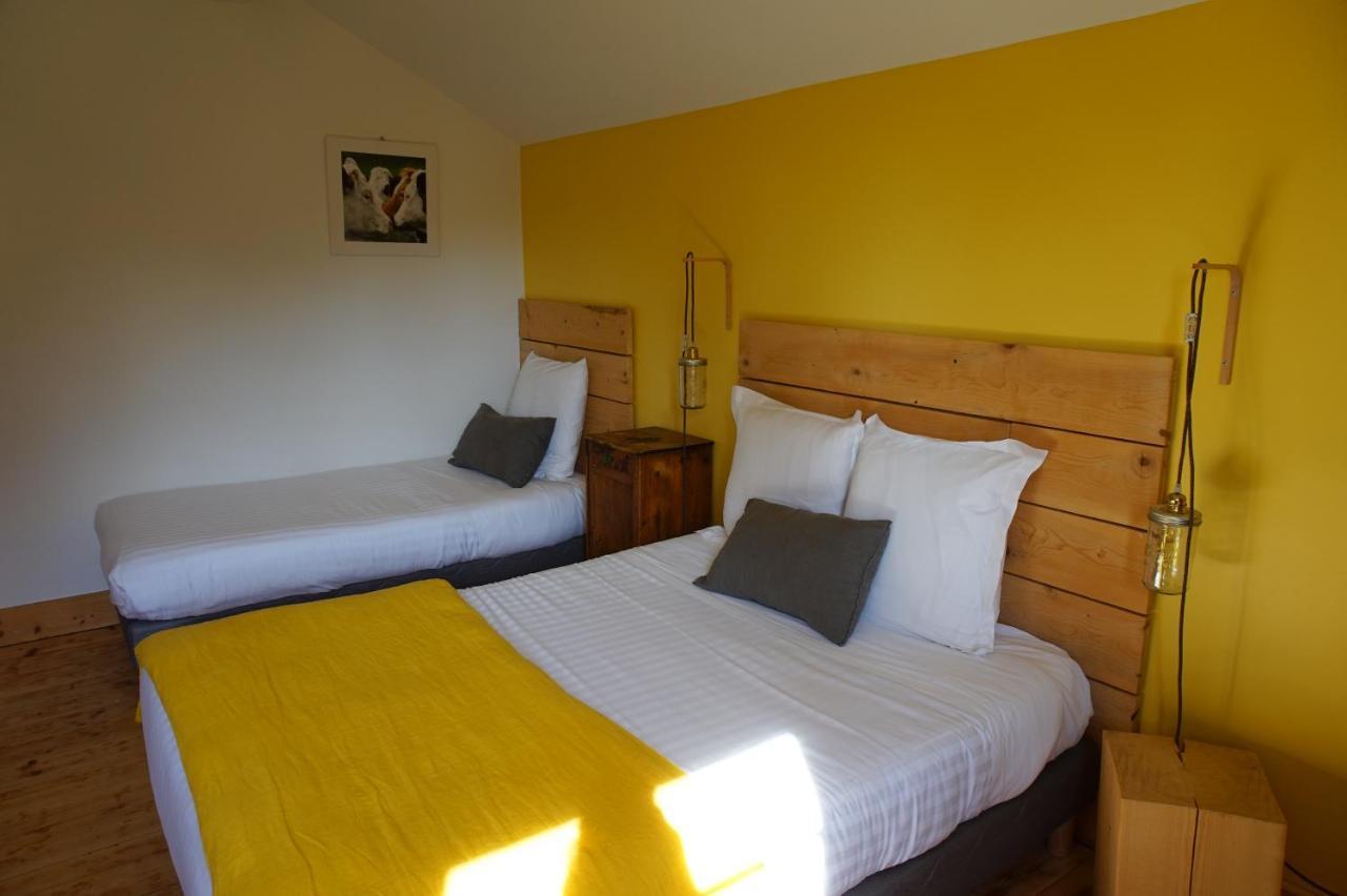 Auberge De La Perdrix Hauterive-la-Fresse Екстериор снимка